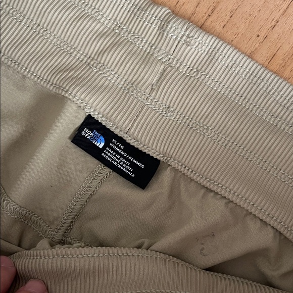 North Face Women's Stretch Jogger Khaki Size XL - Picture 4 of 7